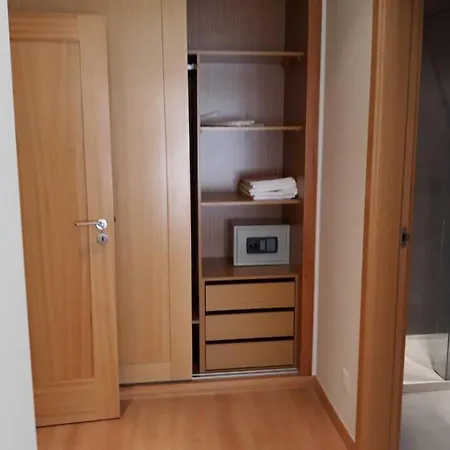 Modern 3 Bedroom Pool View. Appartamento Albufeira