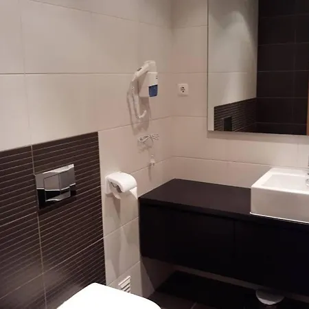Modern 3 Bedroom Pool View. * אלבופיירה